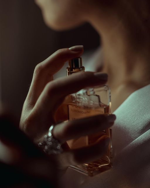 Luxury perfume bottle by Aura scents with elegance design